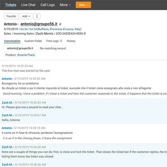 SmarterTrack live chat window showing real-time customer support conversation